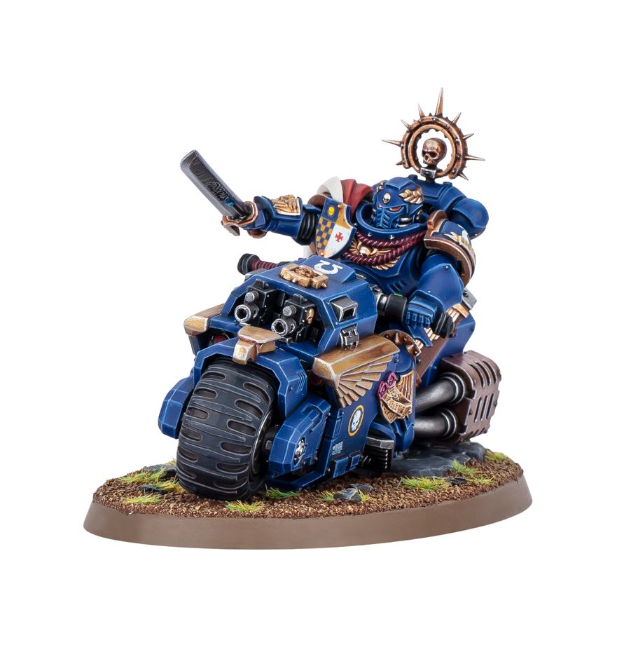 Warhammer 40k: Space Marines- Captain on Bike