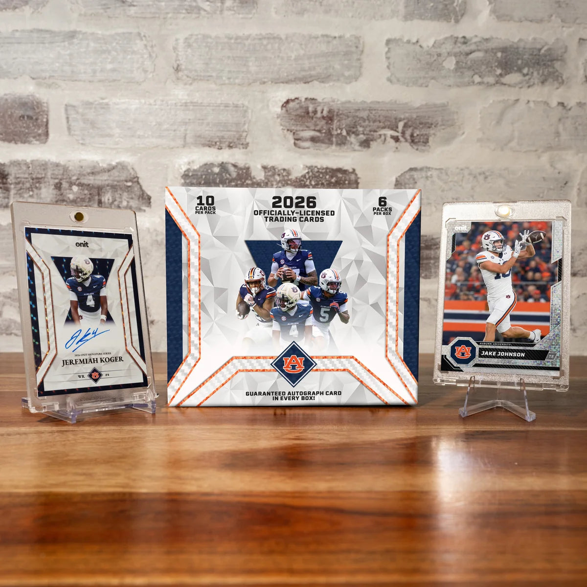 Onit Football 26 SIGN PLT FB AUBURN 20/6/10